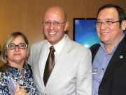 Gilberto Pucca, coordenador de Saúde Bucal do MS, com a conselheira Aldenísia Albuquerque e Ivan Tavares, presidente do SOERN