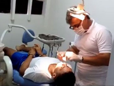 Ex-médico condenado por morte de pacientes atende como dentista em presídio do RN