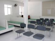 Assim está ficando a sala de espera com novas cadeiras. 