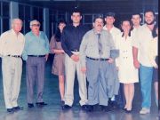 Zé Geraldo com um grupo de amigos e familiares
