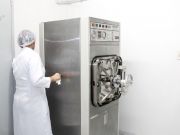 A ASB mostra a autoclave onde se escondeu com a dentista