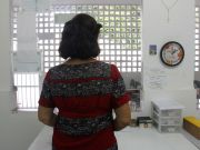 Recepcionista relata o assalto sofrido no domingo à noite