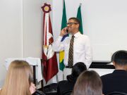 O aluno do curso de teatro Emerson Souza, que interpretou o dentista réu