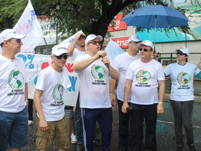 Dentistas e médicos se unem na Caminhada do Dia do Trabalhador