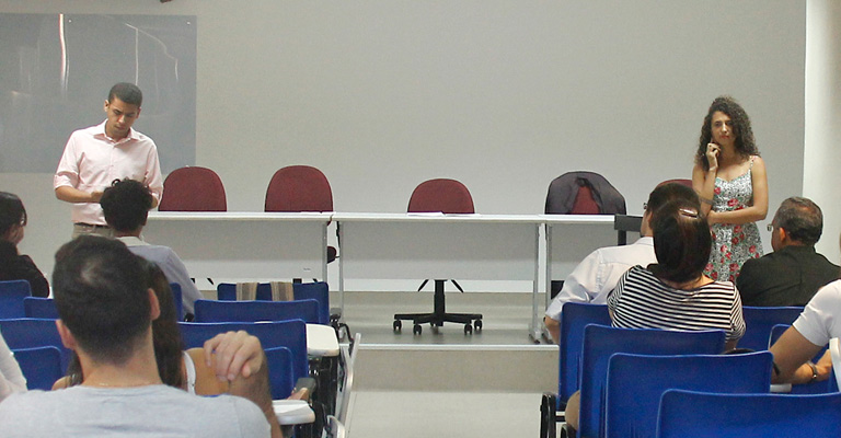 Alunos de Odontologia da UFRN assistem julgamento simulado para abertura de processo ético
