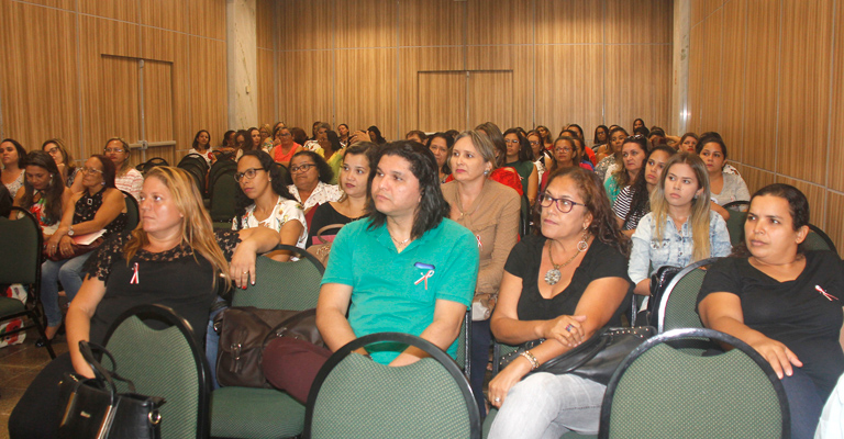 Assembléia Geral Extraordinária para fundação do Sindicato dos Técnicos e Auxiliares de Saúde Bucal