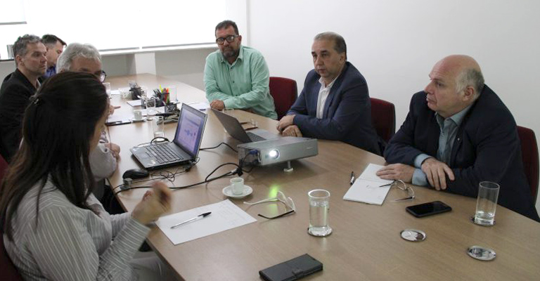 Comissão de Saúde Suplementar do CFO reúne com Uniodonto do Brasil para definir execução de projeto