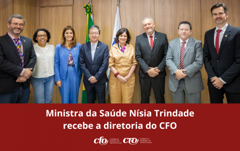 Ministra da Saúde Nísia Trindade recebe a diretoria do CFO