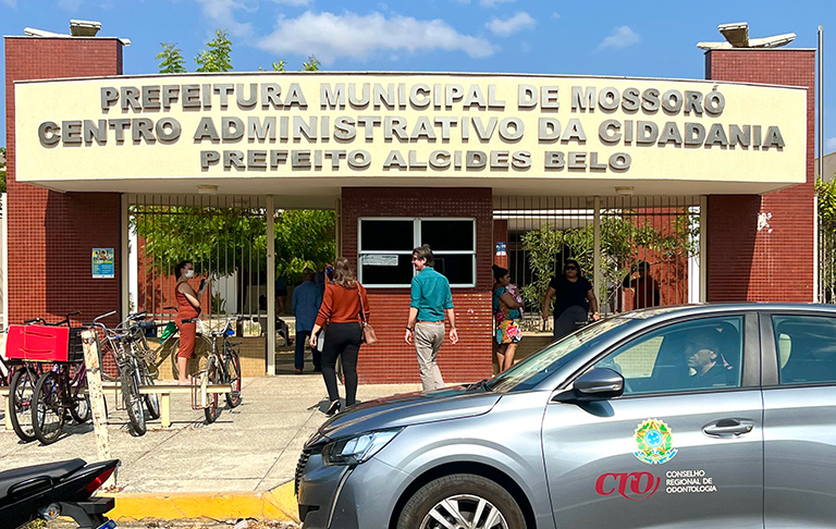 Presidente do CRO-RN visita secretaria de Saúde de Mossoró e conhece a Vigilância Sanitária e o setor de Educação em Saúde