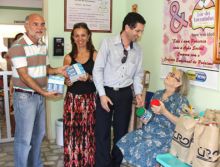 CRO-RN distribui leite e creme dental para o Hospital Varela Santiago e Lar da Vovozinha