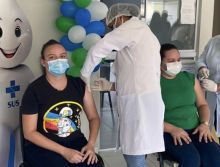 Profissionais da odontologia estão sendo vacinados contra a Covid-19 no RN