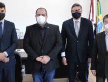 Presidente do Conselho Federal de Odontologia recebe representantes do SEST/SENAT