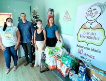 CRO-RN entrega leite em pó e fraldas geriátricas para o Lar da Vovozinha e leite para a AMICO