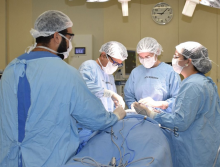 Equipe de cirurgiões-dentistas Bucomaxilofacial do hospital Universitário Onofre Lopes reconstrói face da vítima de tentativa de feminicídio